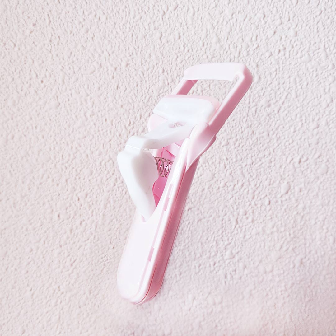 Pretty Pink Lash Curler